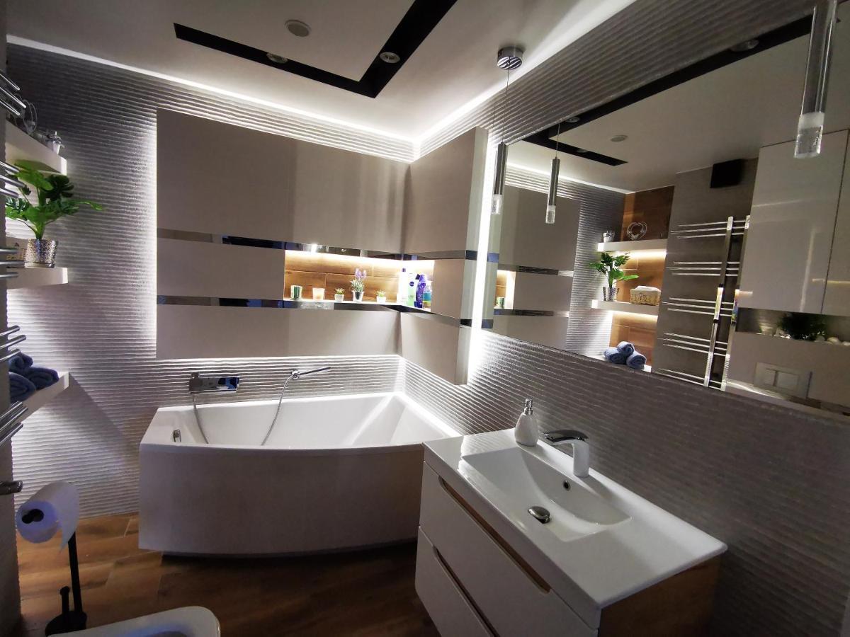 Apartment Szwedzka - Garaz Podziemnym , Dostep 24h Code , Duzy Taras 30m